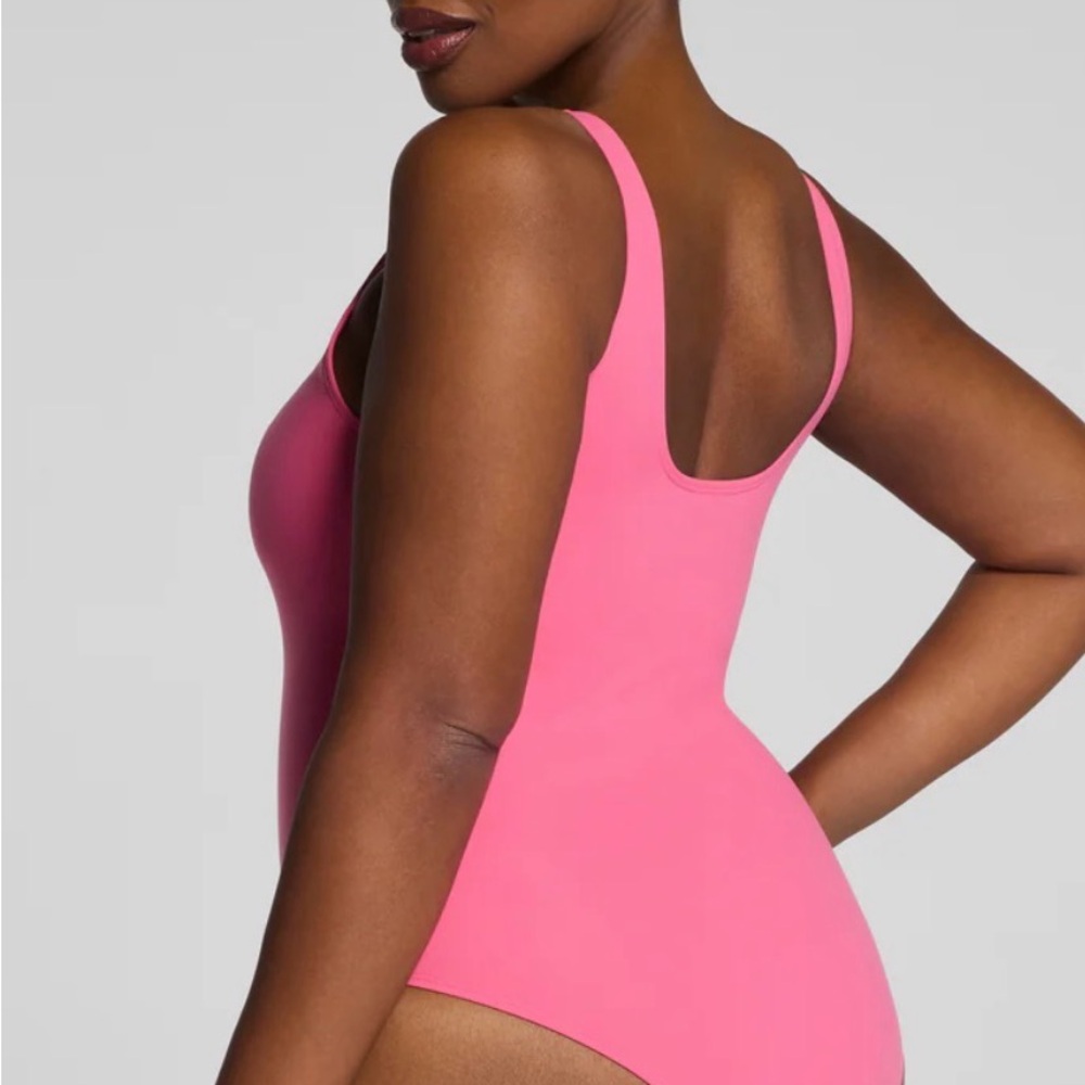 SPANX Hibiscus Pink Square-Neck One-Piece Swimsuit Large NWT - Picture 2 of 4